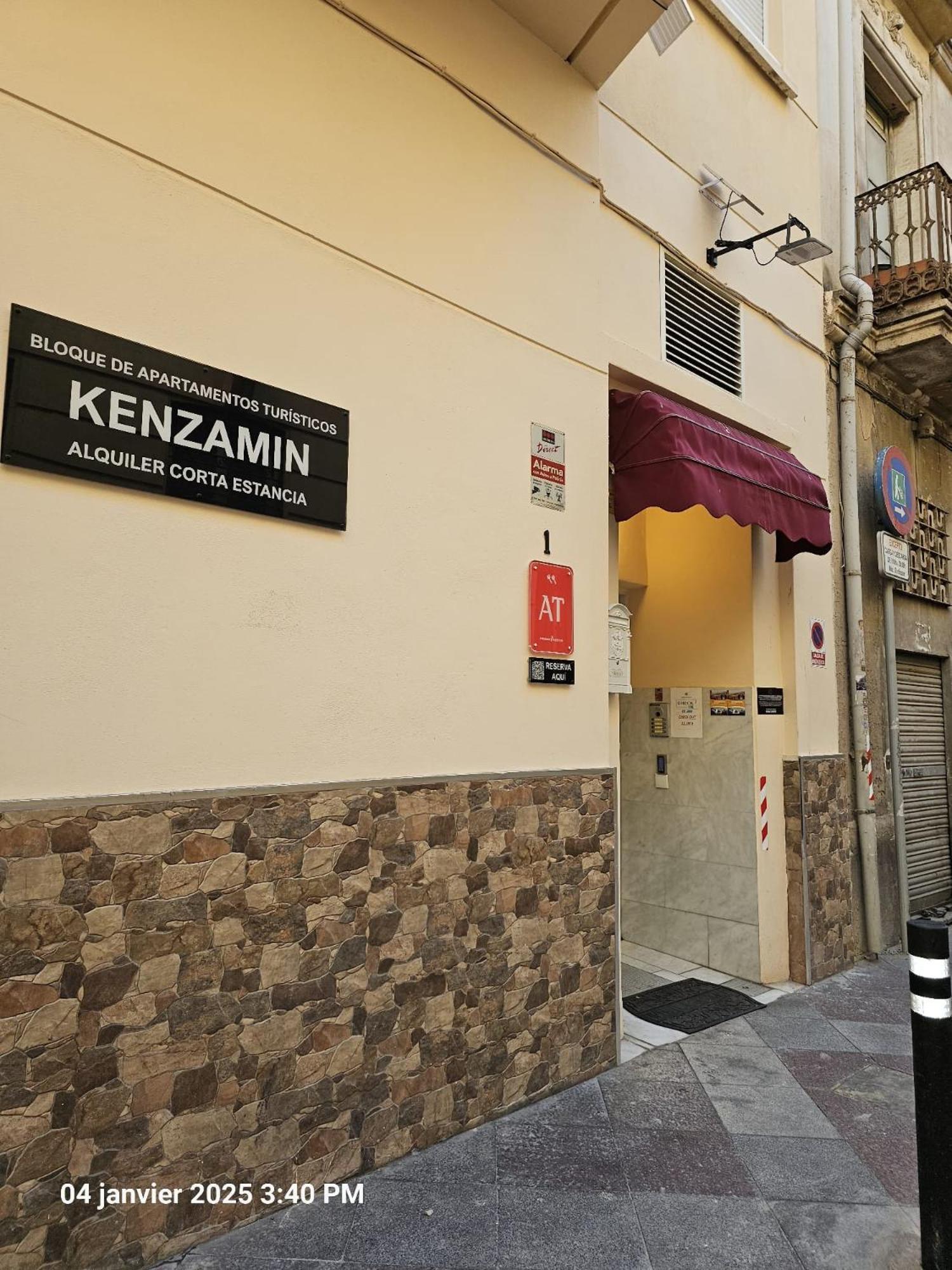 אליקאנטה Apartamentos Turisticos Kenzamin מראה חיצוני תמונה