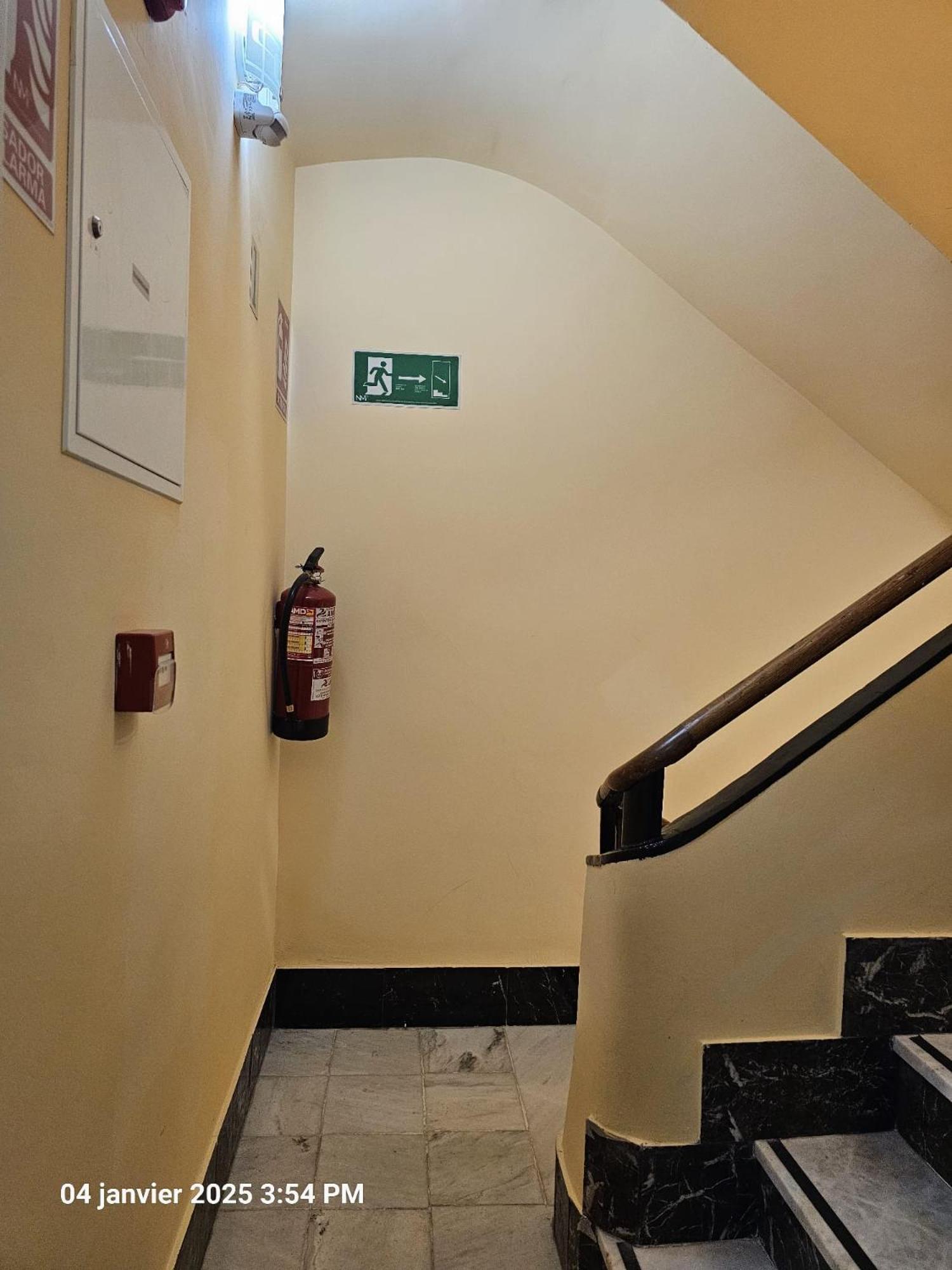 אליקאנטה Apartamentos Turisticos Kenzamin מראה חיצוני תמונה