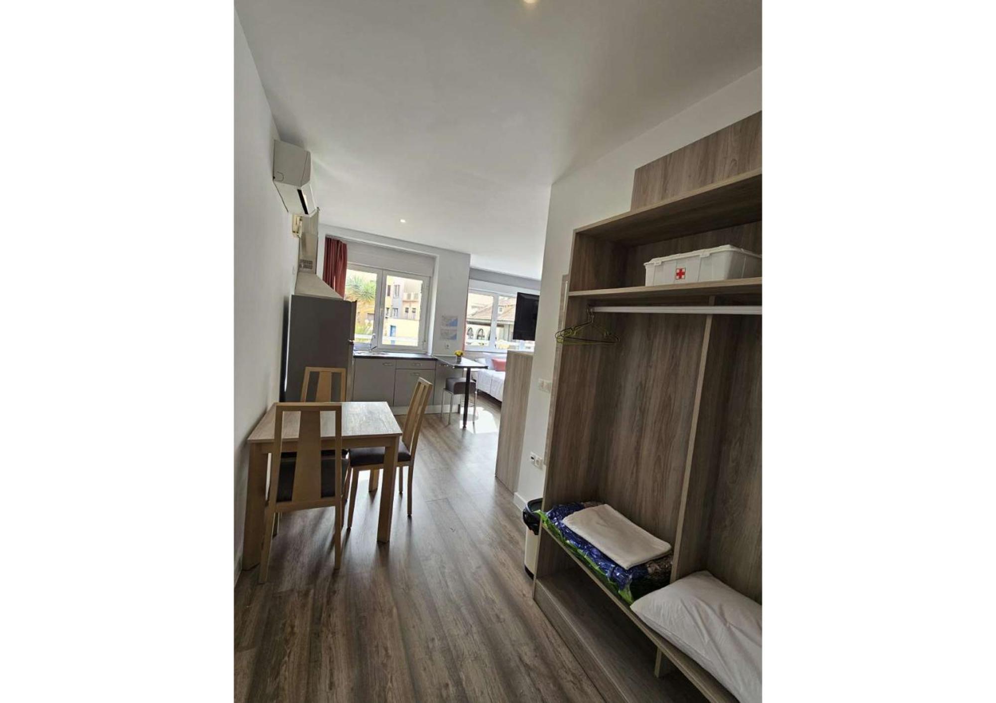 אליקאנטה Apartamentos Turisticos Kenzamin מראה חיצוני תמונה