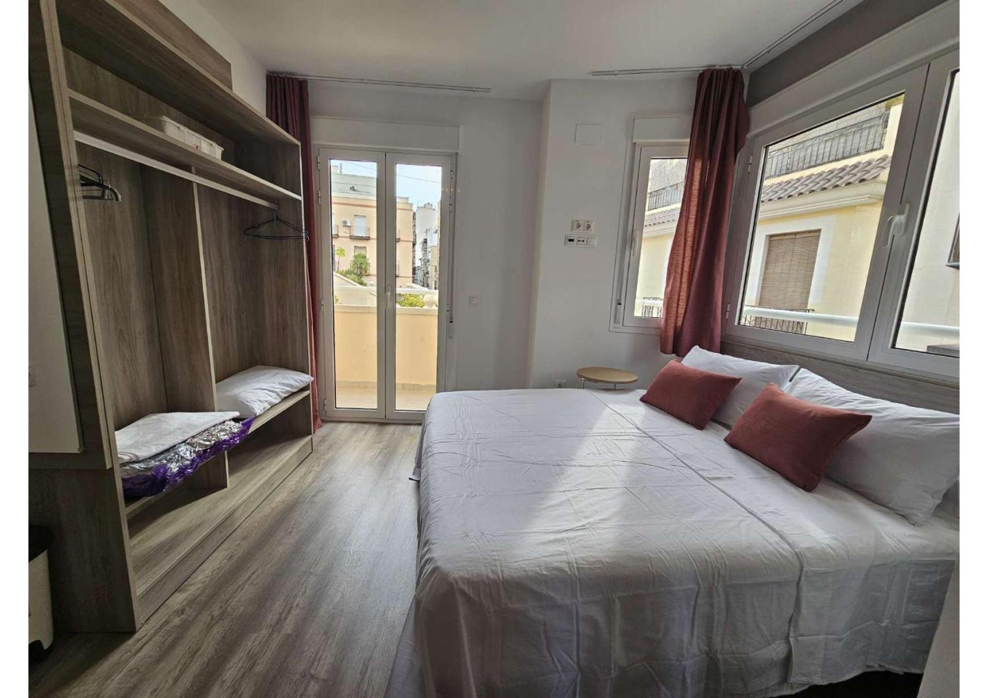 אליקאנטה Apartamentos Turisticos Kenzamin מראה חיצוני תמונה
