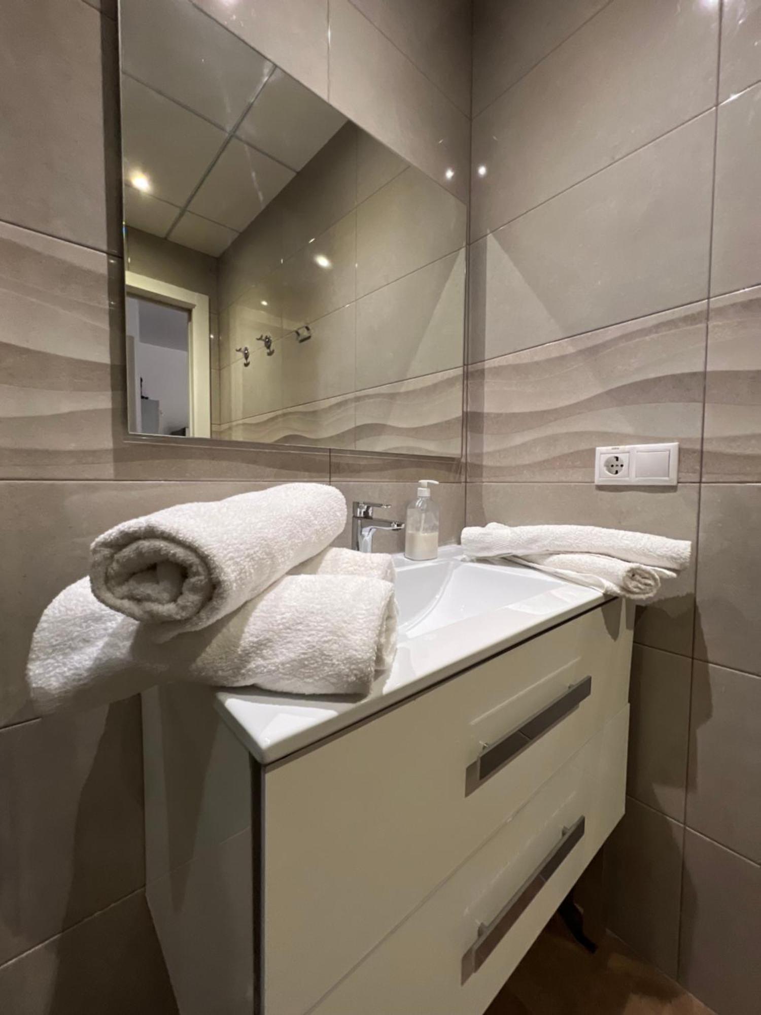 אליקאנטה Apartamentos Turisticos Kenzamin מראה חיצוני תמונה